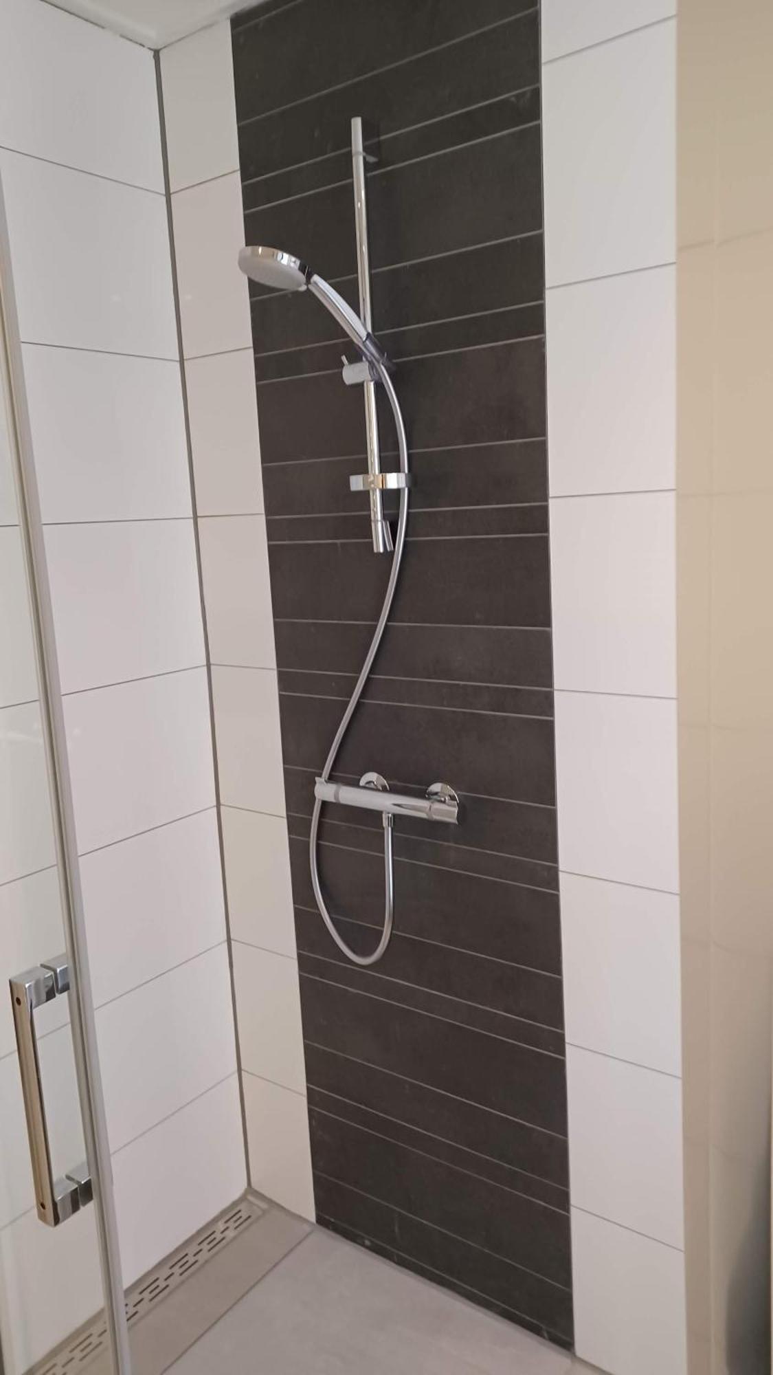Karakteristiek Huis In Centrum Winsum Met Nieuwe Badkamer Zewnętrze zdjęcie