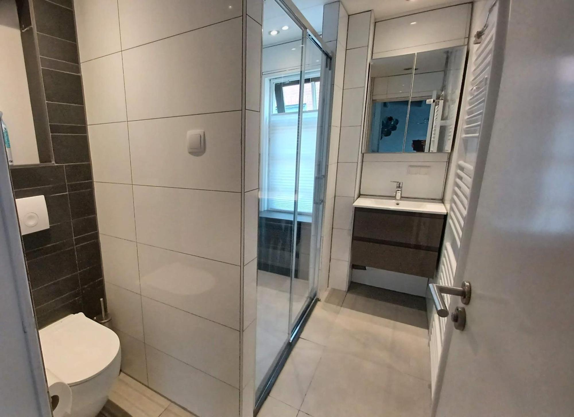 Karakteristiek Huis In Centrum Winsum Met Nieuwe Badkamer Zewnętrze zdjęcie